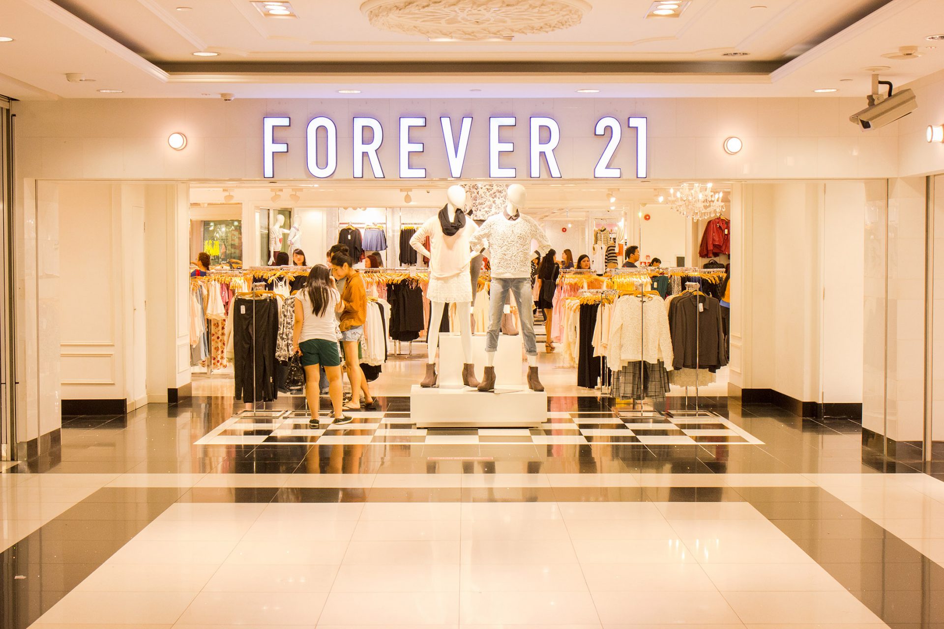 Closing the Doors on Fast Fashion? Forever 21 Folds - peppermint